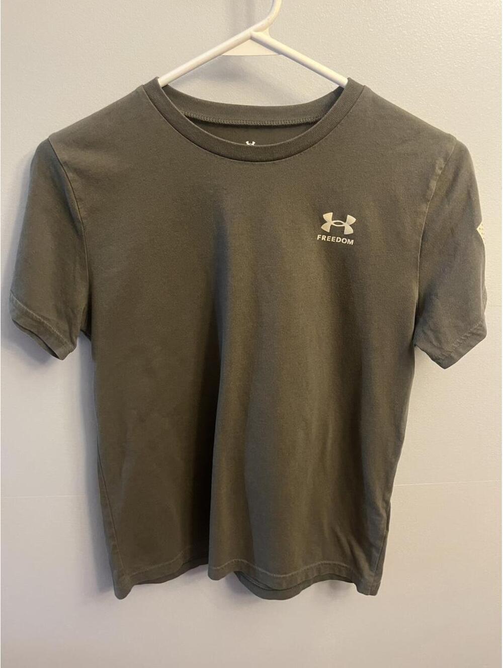 Under Armour Kid's Khaki and Green Tshirt